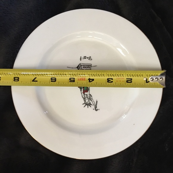 **Never been used** Decorative Christmas plate set - Picture 6 of 7